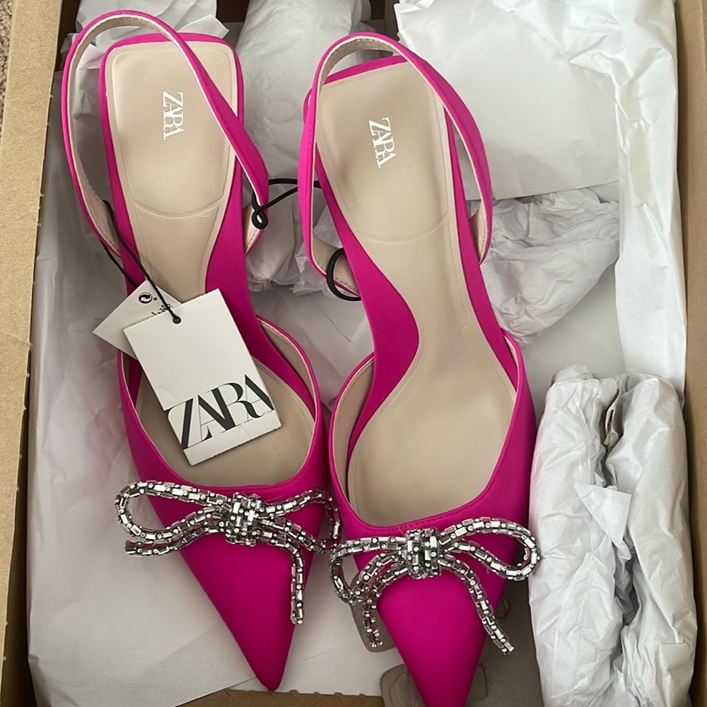 Zara EMBELLISHED BOW HEELED SLINGBACKS